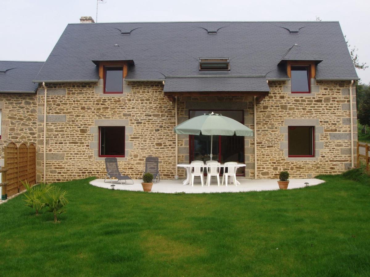 Modern Cottage In Normandy With Large Garden Isigny-le-Buat Kültér fotó